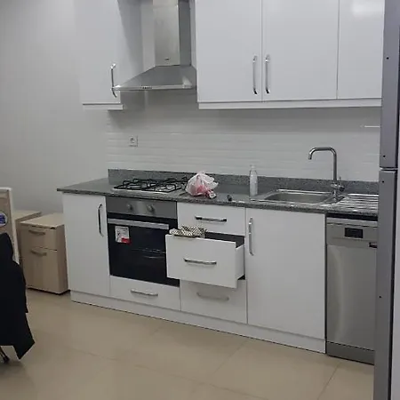 Дуплекс У Пляжа Клеопатры דירה אלאניה